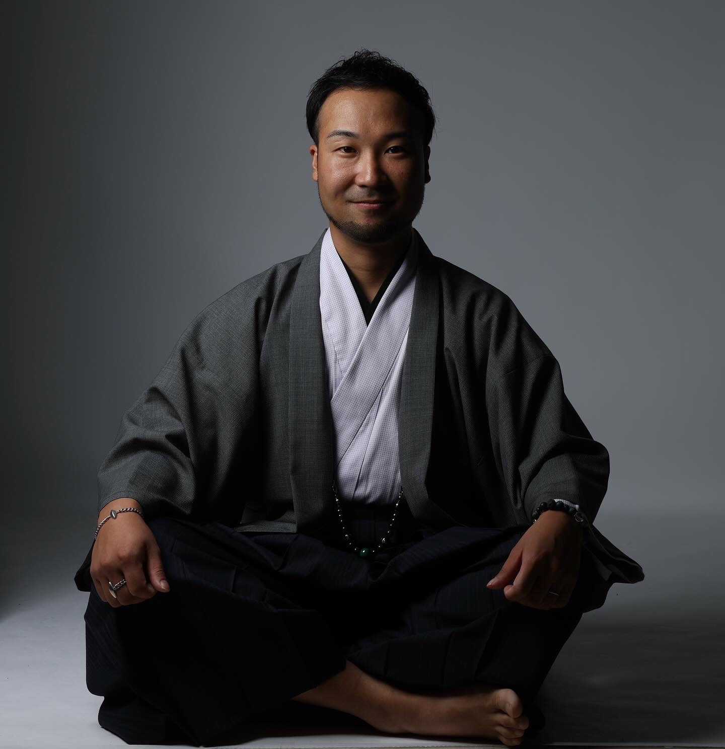 紳士の和装 — スタジオ撮影